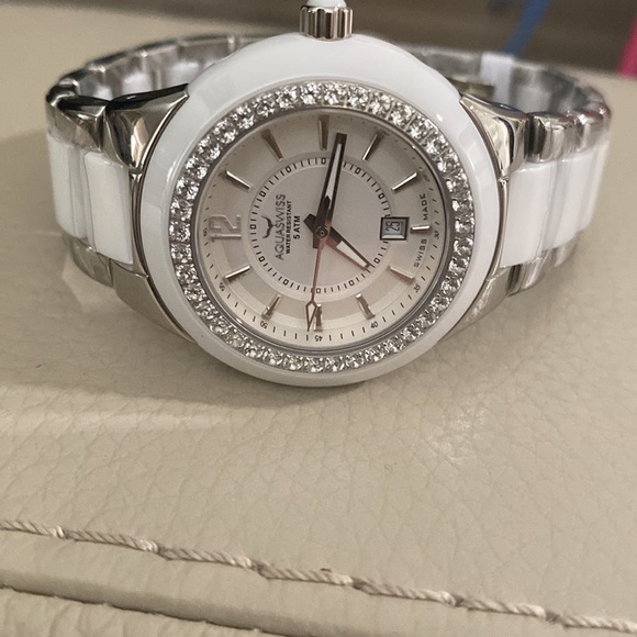 Aquaswiss Swiss Quartz Ceramic White Watch 38mm - Picture 3 of 3